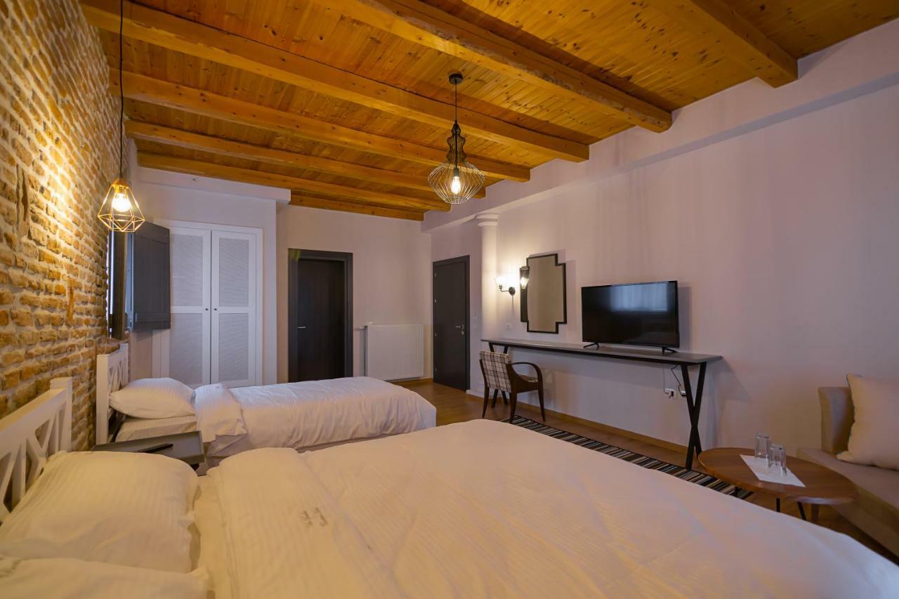 Barba Boutique Hotel Корча Экстерьер фото
