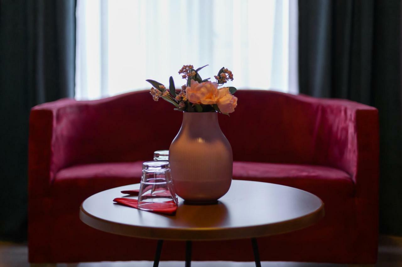 Barba Boutique Hotel Корча Экстерьер фото