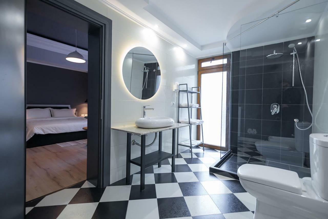 Barba Boutique Hotel Корча Экстерьер фото